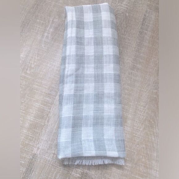 TALBOTS Wool Blend Buffalo Plaid Jacquard Scarf Wrap Fringe Hem Cottage Preppy - Picture 2 of 7